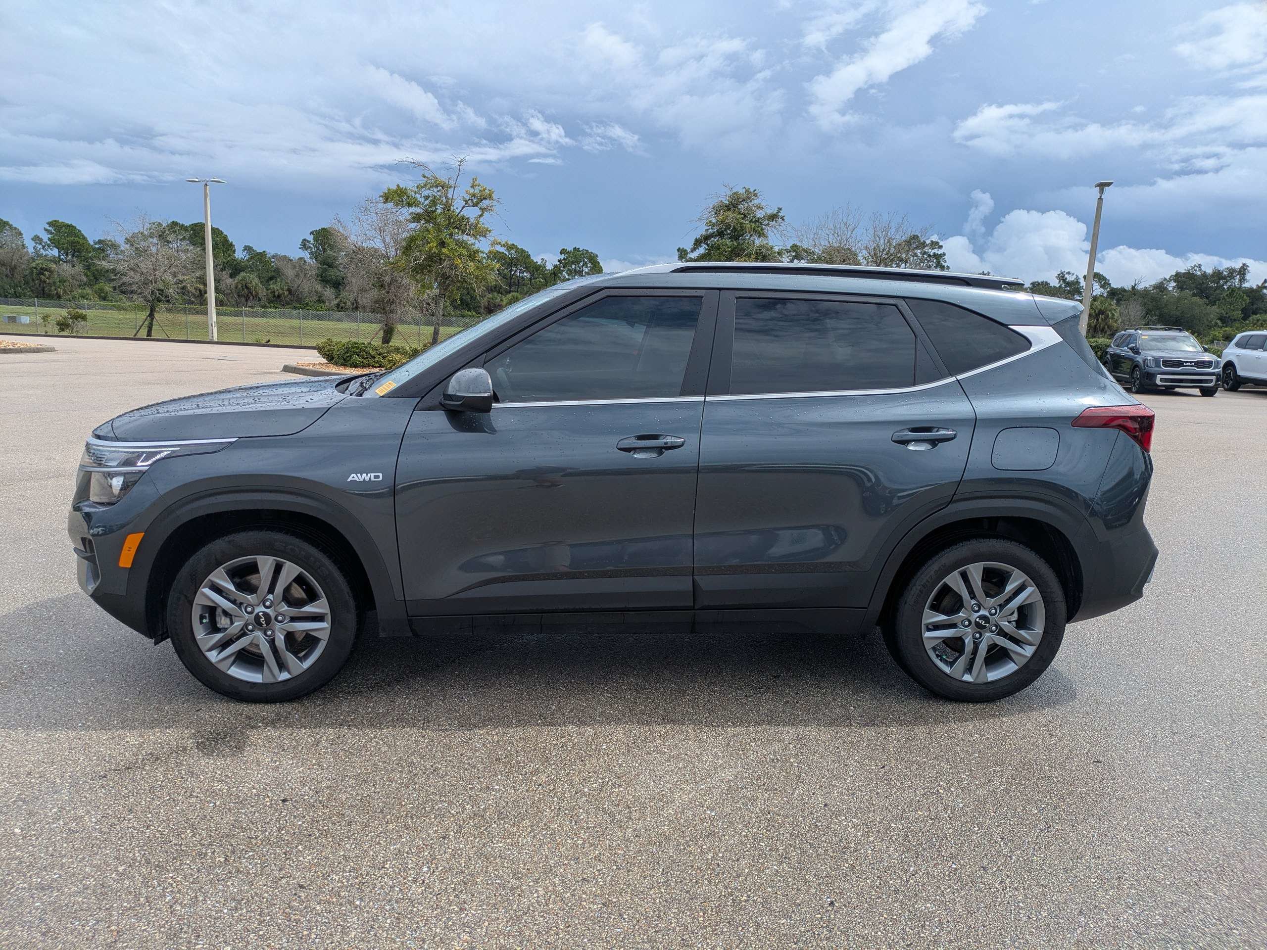 Certified 2023 Kia Seltos S w/ Navigation Package AWD/4WD image 7
