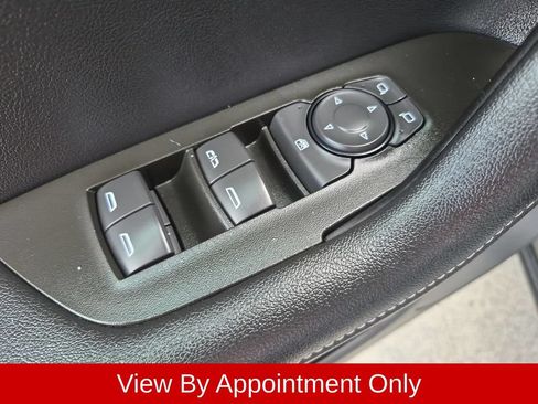 Used 2025 Chevrolet Blazer LT FWD image 13