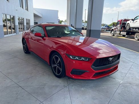 Certified 2024 Ford Mustang Coupe image 4