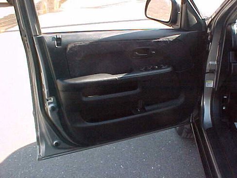 Used 2006 Honda CR-V LX image 17