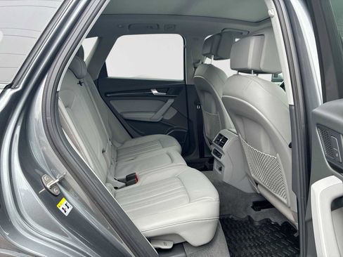 Used 2019 Audi Q5 Prestige w/ Prestige Package image 28