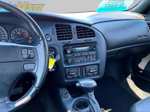 Used 2004 Chevrolet Monte Carlo SS w/ Preferred Equipment Group FWD image 9