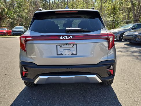 New 2026 Kia Seltos EX image 7
