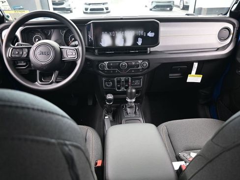 New 2026 Jeep Gladiator Sport image 30