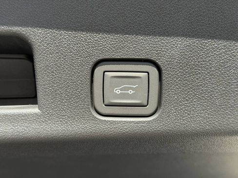 New 2026 GMC Acadia Elevation w/ Elevation Premium Package FWD image 13