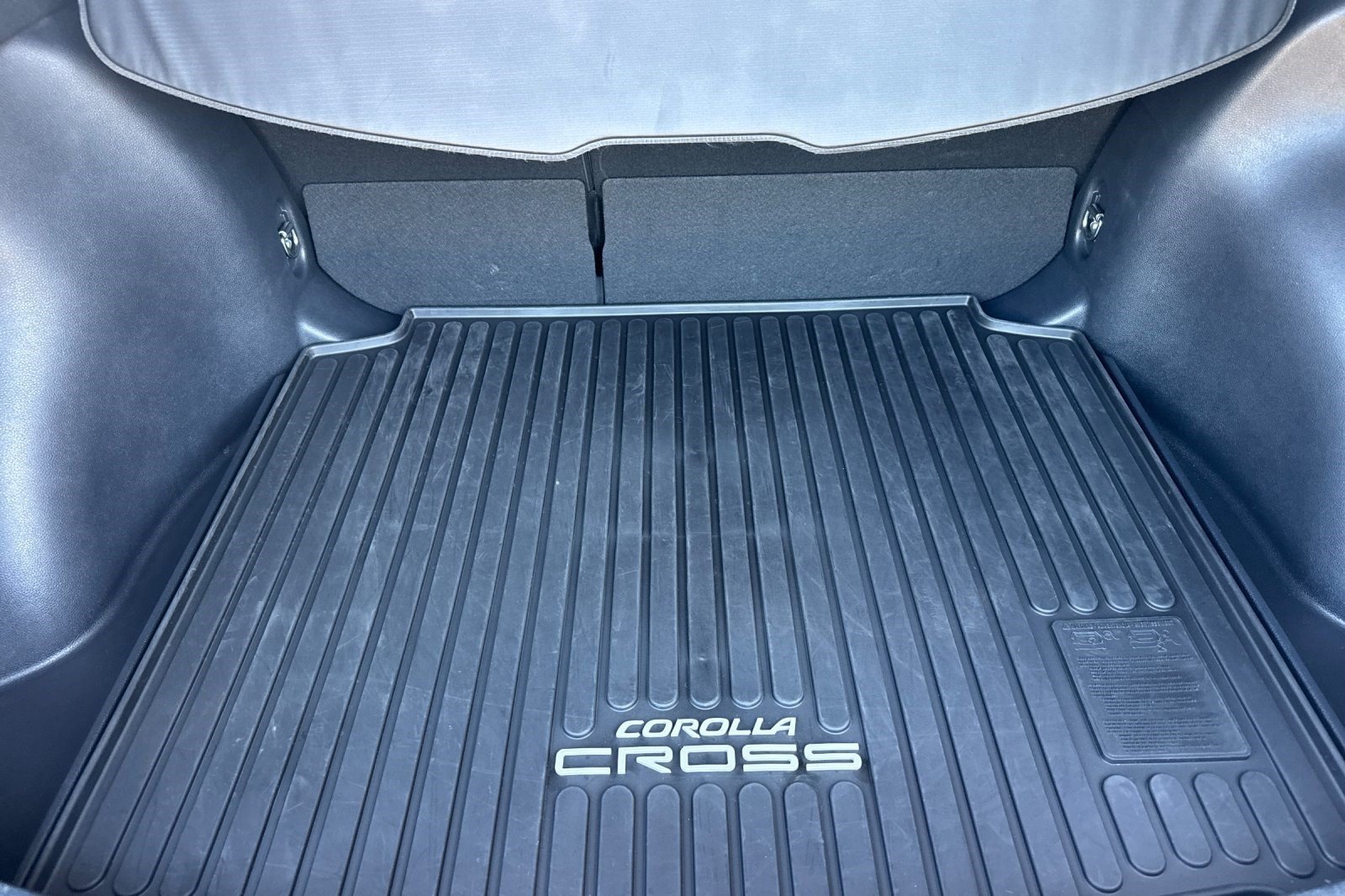 Used 2026 Toyota Corolla Cross LE w/ Moonroof Package FWD image 25