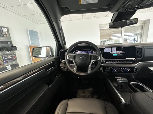 New 2026 Chevrolet Silverado 1500 LT Trail Boss AWD/4WD image 3
