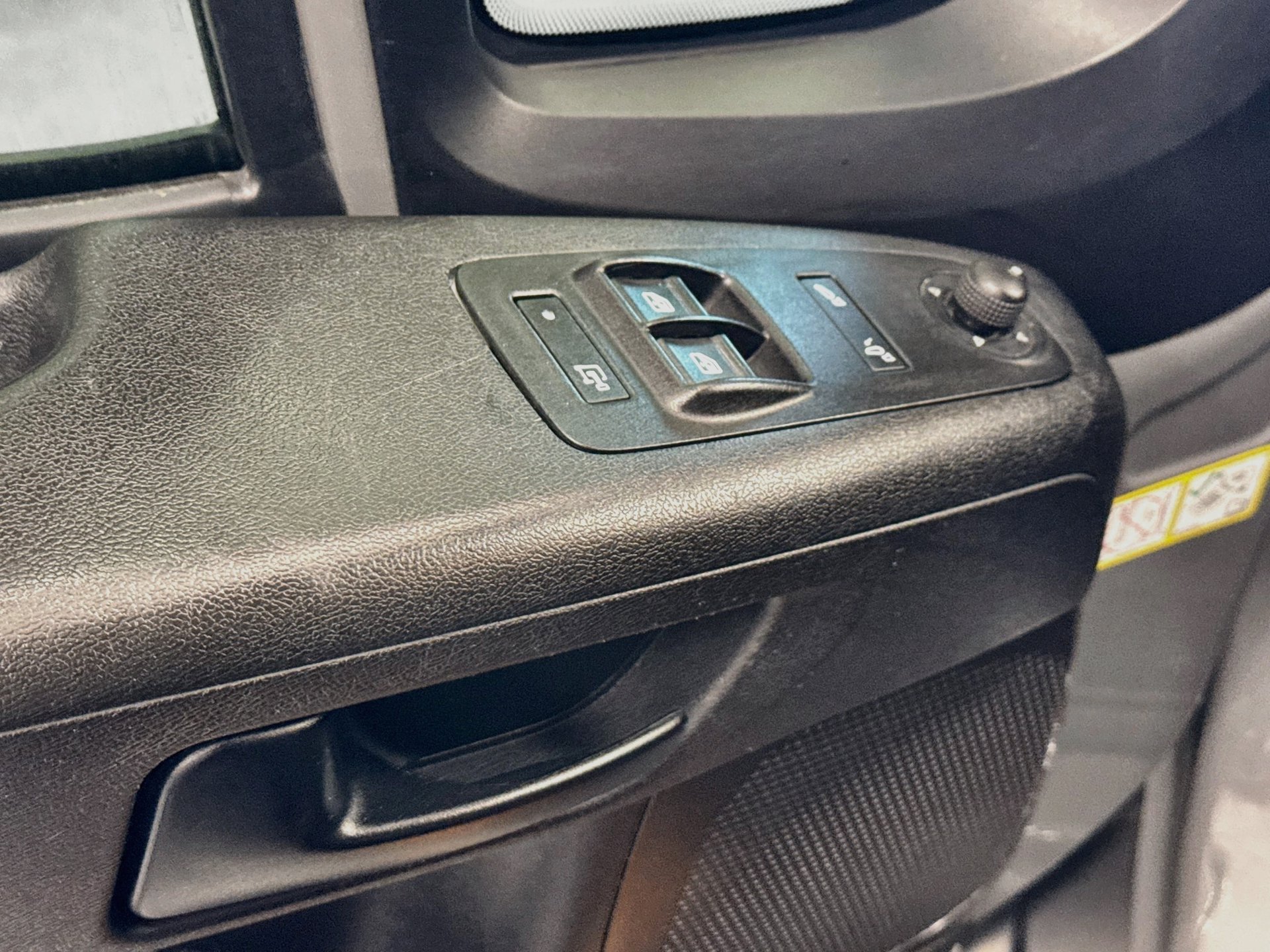Used 2023 RAM ProMaster 3500 w/ Driver Convenience Group FWD image 19