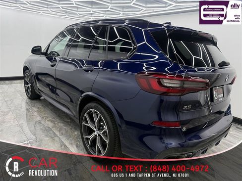 Used 2021 BMW X5 M50i w/ Premium Package AWD/4WD image 4
