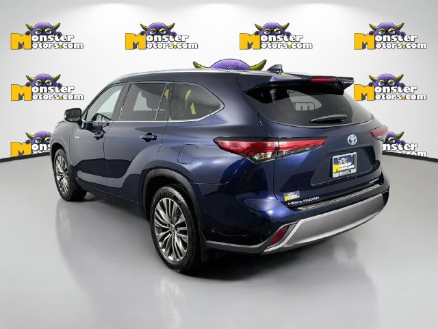 Used 2021 Toyota Highlander Platinum AWD/4WD image 7