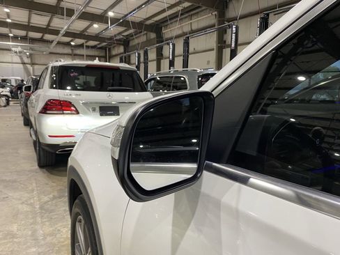 Certified 2023 Mercedes-Benz GLS 450 4MATIC image 21