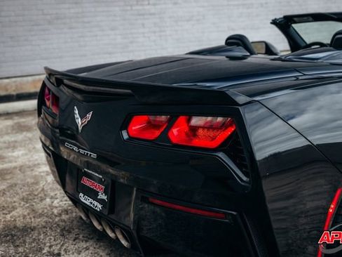 Used 2014 Chevrolet Corvette Stingray Z51 w/ 3LT Preferred Equipment Group image 33