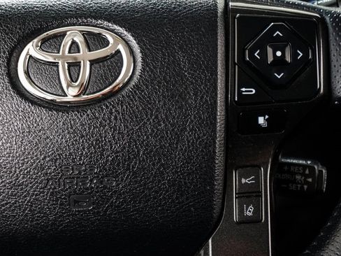 Used 2022 Toyota 4Runner TRD Off-Road image 28