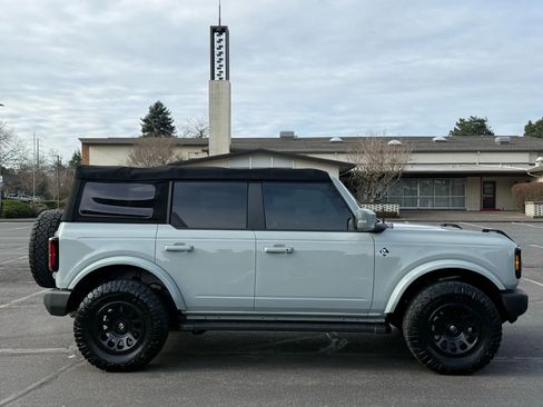 Used 2022 Ford Bronco Outer Banks image 7