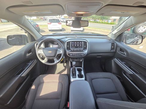 Used 2022 Chevrolet Colorado LT w/ LT Convenience Package RWD image 12