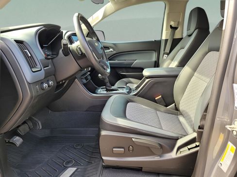 Used 2021 Chevrolet Colorado Z71 w/ Safety Package image 15