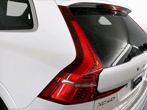 Used 2022 Volvo XC60 B5 Inscription w/ Climate Package AWD/4WD image 28