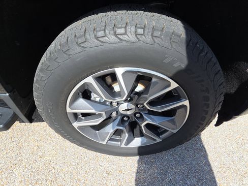 Used 2021 Chevrolet Silverado 1500 RST w/ All Star Edition Plus AWD/4WD image 11