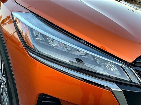 Used 2023 Nissan Kicks SR image 32