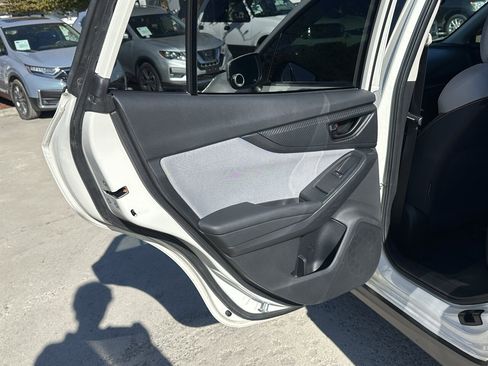 Used 2020 Subaru Crosstrek 2.0i Premium AWD/4WD image 28