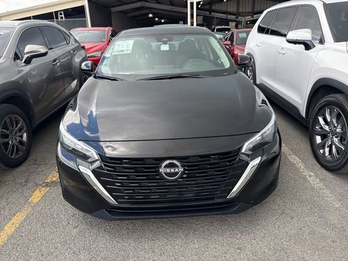 Used 2024 Nissan Sentra S FWD image 2