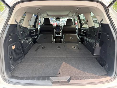 Used 2023 Subaru Ascent Touring AWD/4WD image 31