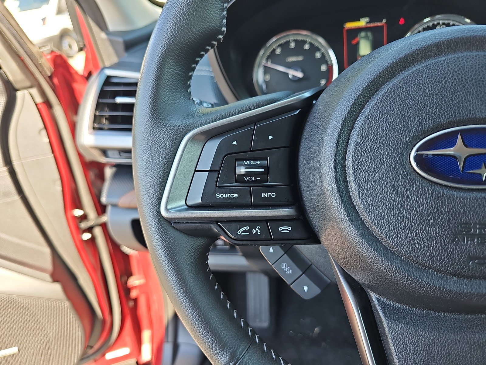 Used 2023 Subaru Forester Touring AWD/4WD image 18