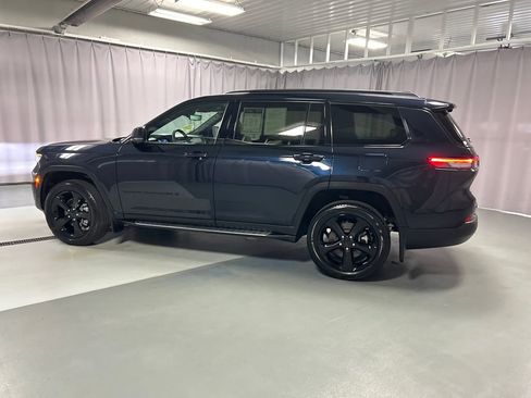 Used 2024 Jeep Grand Cherokee L Limited w/ Luxury Tech Group II AWD/4WD image 4