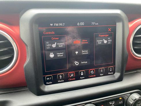 Used 2018 Jeep Wrangler Unlimited Rubicon AWD/4WD image 20