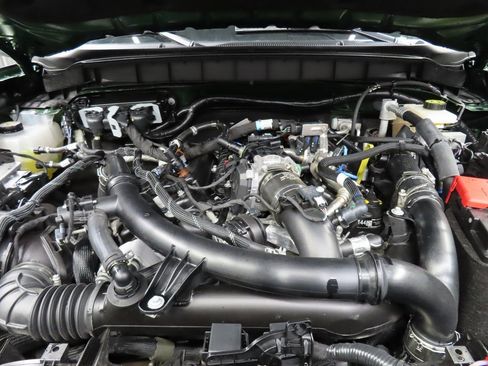 Used 2024 Ford Bronco Wildtrak image 24