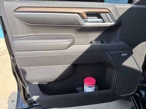 Used 2022 Chevrolet Silverado 1500 LT Trail Boss w/ LT Trail Boss Premium Package image 14