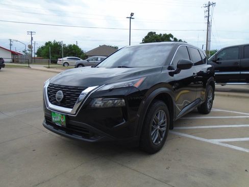 Used 2021 Nissan Rogue S image 3