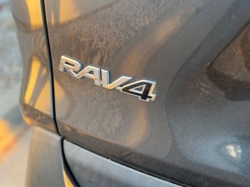 Certified 2022 Toyota RAV4 XLE image 39