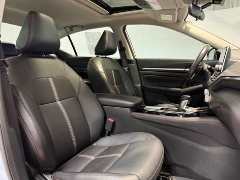 Used 2023 Nissan Altima 2.5 SR AWD/4WD image 19