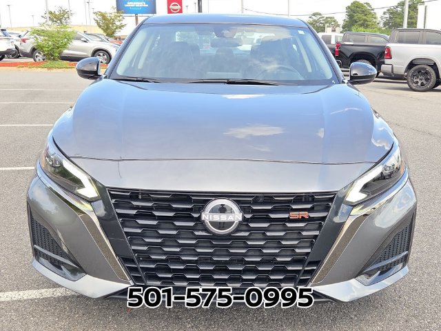 Used 2025 Nissan Altima 2.5 SR FWD image 6