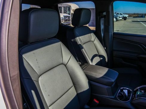 New 2026 GMC Canyon Elevation w/ Convenience Package RWD image 70