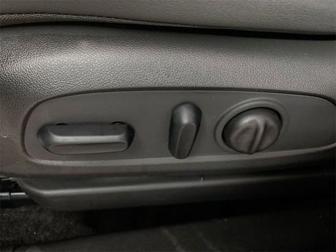 Used 2024 Buick Encore GX Avenir w/ Avenir Convenience Package image 12