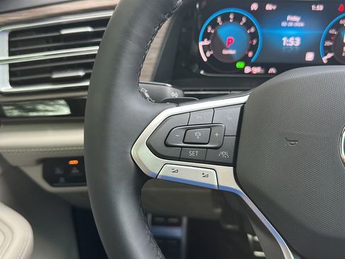 New 2026 Volkswagen Atlas SEL Premium R-Line AWD/4WD image 18