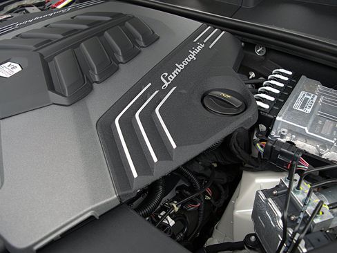 Used 2022 Lamborghini Urus AWD/4WD image 21