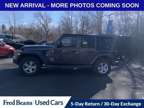 Used 2018 Jeep Wrangler Unlimited Sport S image 4