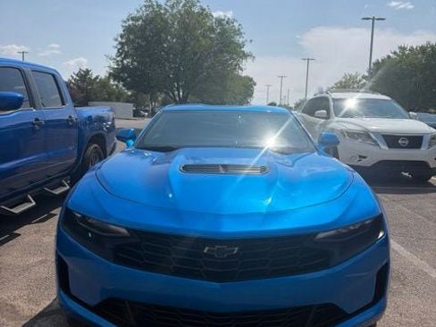 Used 2022 Chevrolet Camaro LT w/ Technology Package RWD image 2