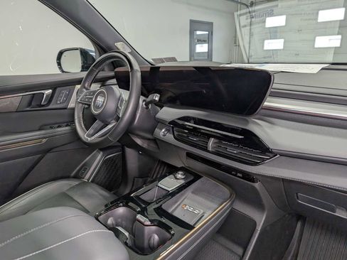 Certified 2025 Buick Enclave Avenir w/ Super Cruise Package image 45