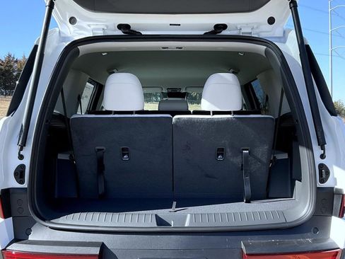 New 2026 Hyundai Santa Fe SE AWD/4WD image 9
