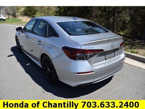 Used 2025 Honda Civic Sport image 5