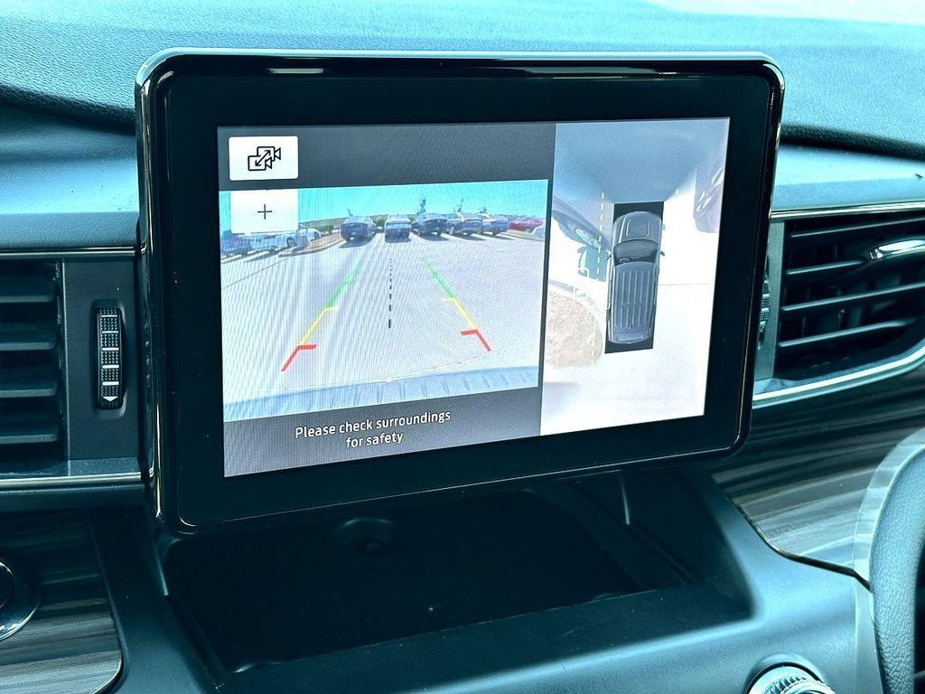 Used 2020 Ford Explorer Limited RWD image 15