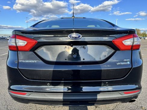 Used 2015 Ford Fusion SE w/ Equipment Group 502A image 8