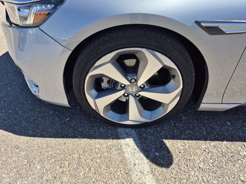 Used 2019 Honda Accord Touring image 24