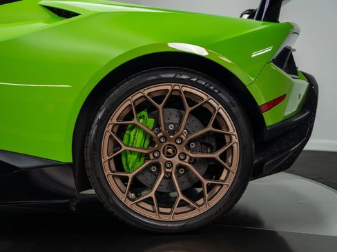 Used 2019 Lamborghini Huracan Performante image 25