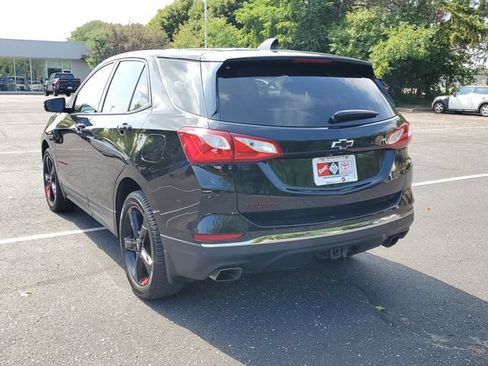 Used 2019 Chevrolet Equinox LT FWD image 3