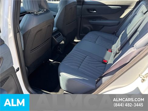Used 2024 Nissan Ariya AWD image 25